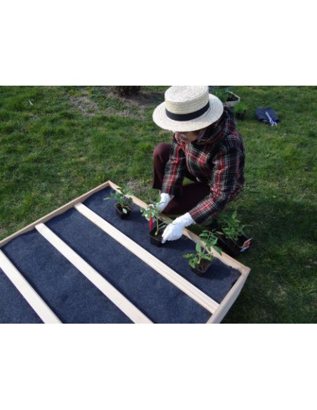 Feutre pour carré potager 120 x 120 cm  Film, toile de paillage et nappe anti-herbe