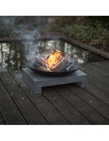 Braséro en Fonte sur Socle en Granite - Esschert Design Esschert Design Brasero et parasol chauffant