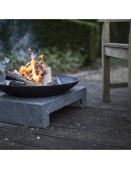 Braséro en Fonte sur Socle en Granite - Esschert Design Esschert Design Brasero et parasol chauffant