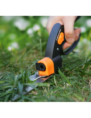 Cisaille à gazon orientable à 360° - FISKARS Fiskars Cisaille