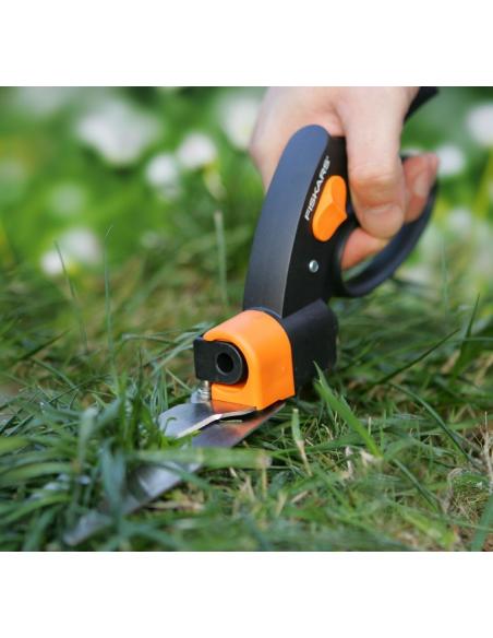 Cisaille à gazon orientable à 360° - FISKARS Fiskars Cisaille